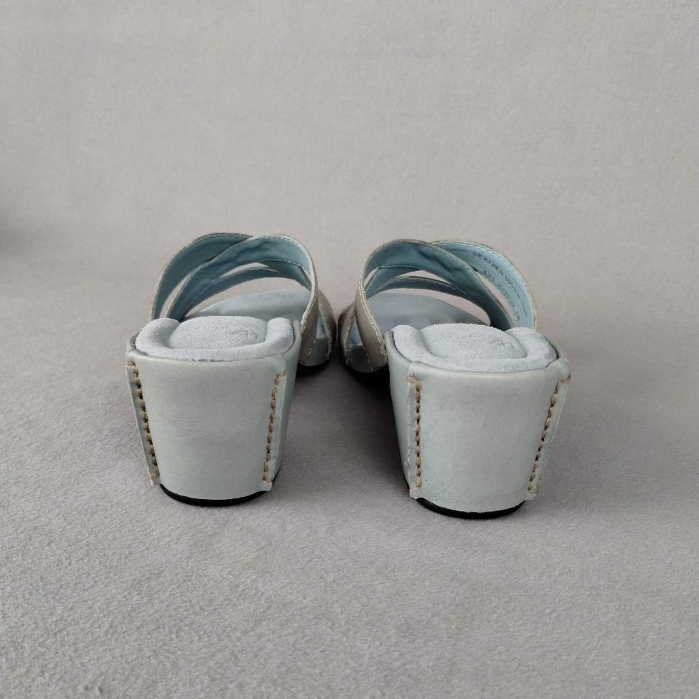 New White Mountain Blue-Gray Sandals, Size 7 - Picture 2 of 9